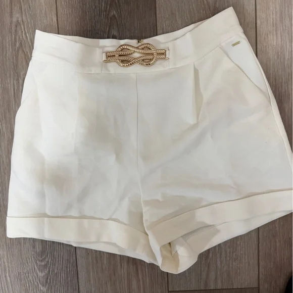 Guess Cream High-Waist Shorts with Gold Accent - Picture 4 of 6